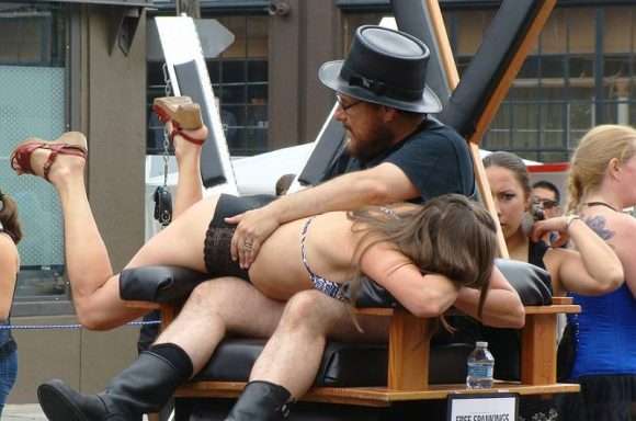 sexualité BDSM en public