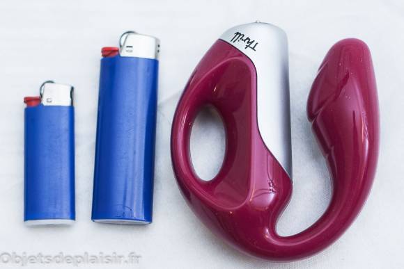 We-Vibe Thrill avec deux briquets