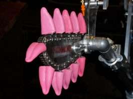 Un sextoy home-made : une fucking machine