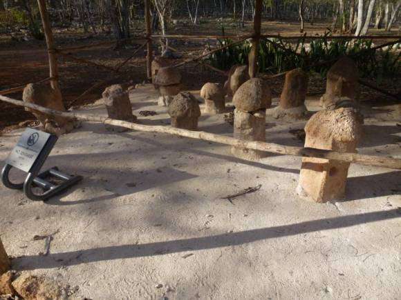 les ruines mayas d'Uxmal, monument phallique