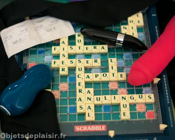 Jeux pour adultes et jeux de plateaux : le scrabble coquin