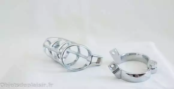 la cage de chasteté Metal Wörx