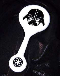 Sextoys Star Wars : Le paddle Dark Vador de Geek kink 