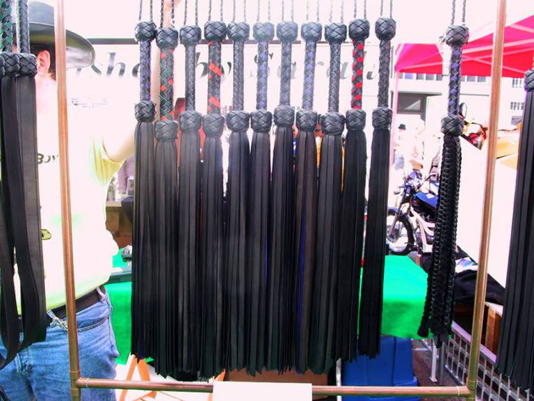 Doityourself BDSM fabriquer un fouet Objets de plaisir