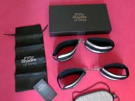 Kit de bondage Fifty Shades of Grey