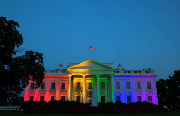 La Maison Blanche arc-en-ciel pour fêter la légalisation du mariage pour tous