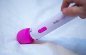 objetsdeplaisir-test-body-wand-aqua-15