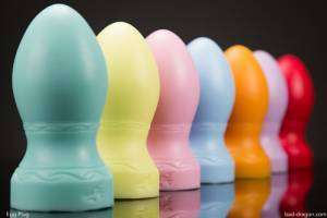 Egg Plug de Bad Dragon, des œufs de Pâques dans l'anus