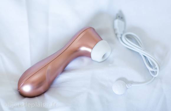 Le Satisfyer Pro 2 et son chargeur