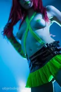 objetsdeplaisir - photos sexy fluo