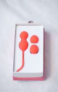 déballage des boules de geisha Bloom de We Vibe