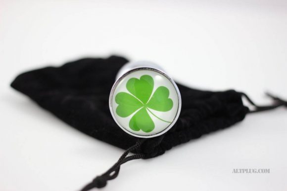 Sextoys Saint-Patrick : le plug anal trèfle à quatre feuilles