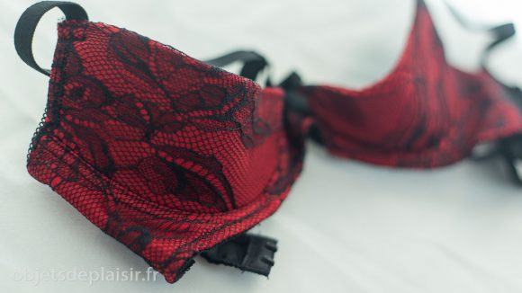 soutien-gorge redresse-seins