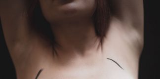 Derpy titties avec des googly eyes