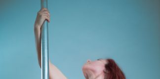 pole dance nue