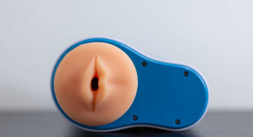 Autoblow AI : test d'un masturbateur intelligent ?