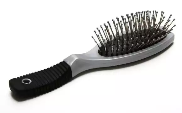 brosse à cheveux