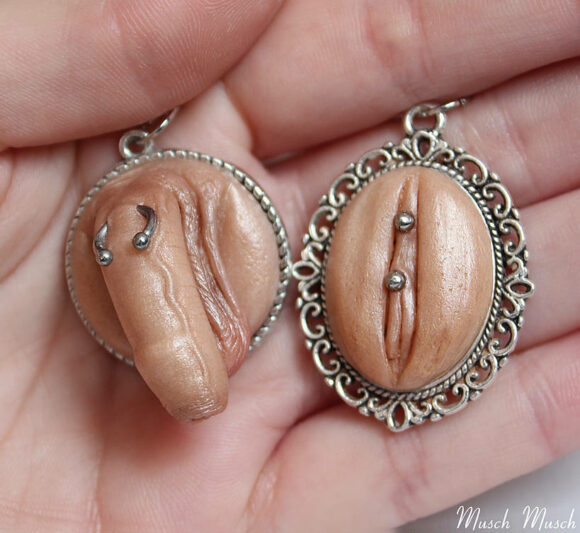 Sexe en pendentif Musch Musch