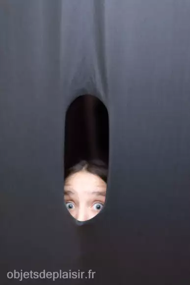 Coucou ! Tu veux voir mes sourcils ?
