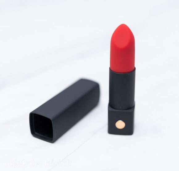 Lovense Exomoon : un vibro rouge à lèvres connecté